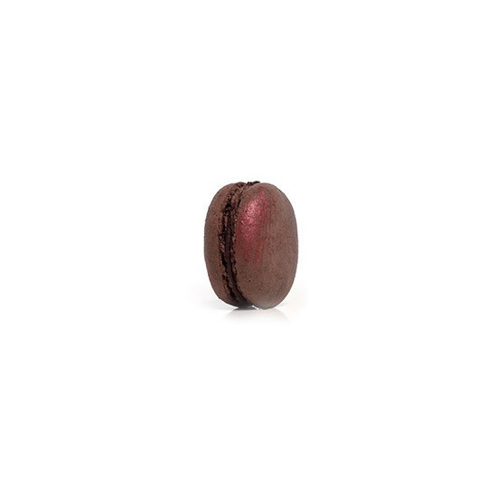 Chocolate raspberry macaron